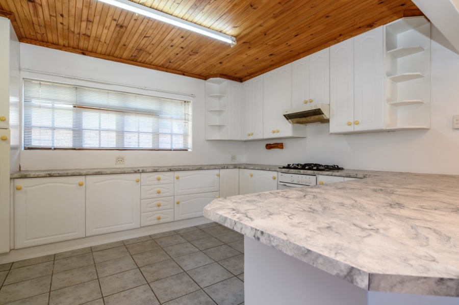 4 Bedroom Property for Sale in Charlo Eastern Cape